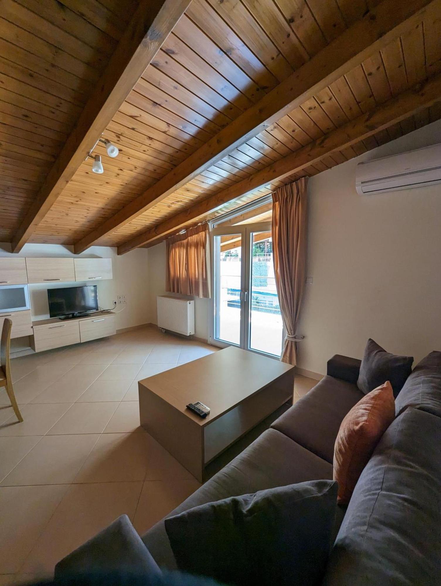 Samaras Apartments Kamena Vourla Exterior foto